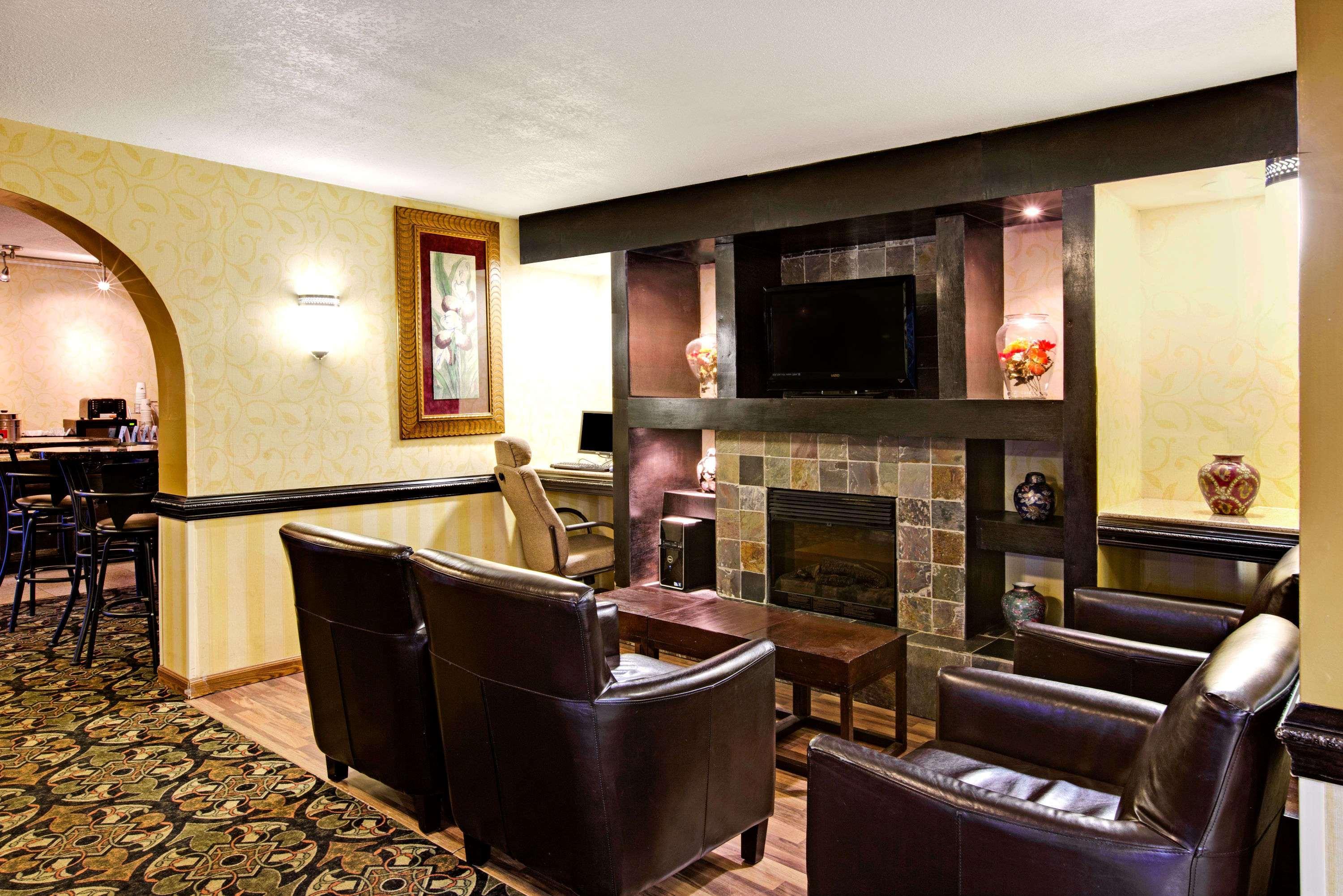 Days Inn By Wyndham Charlotte/Woodlawn Near Carowinds Экстерьер фото